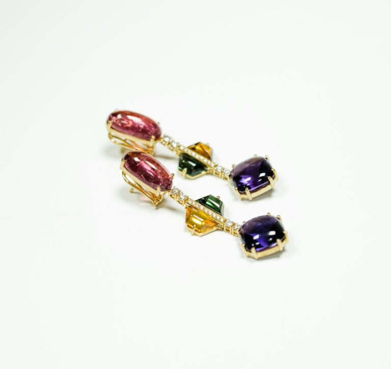 gold and purple beaded bracelet